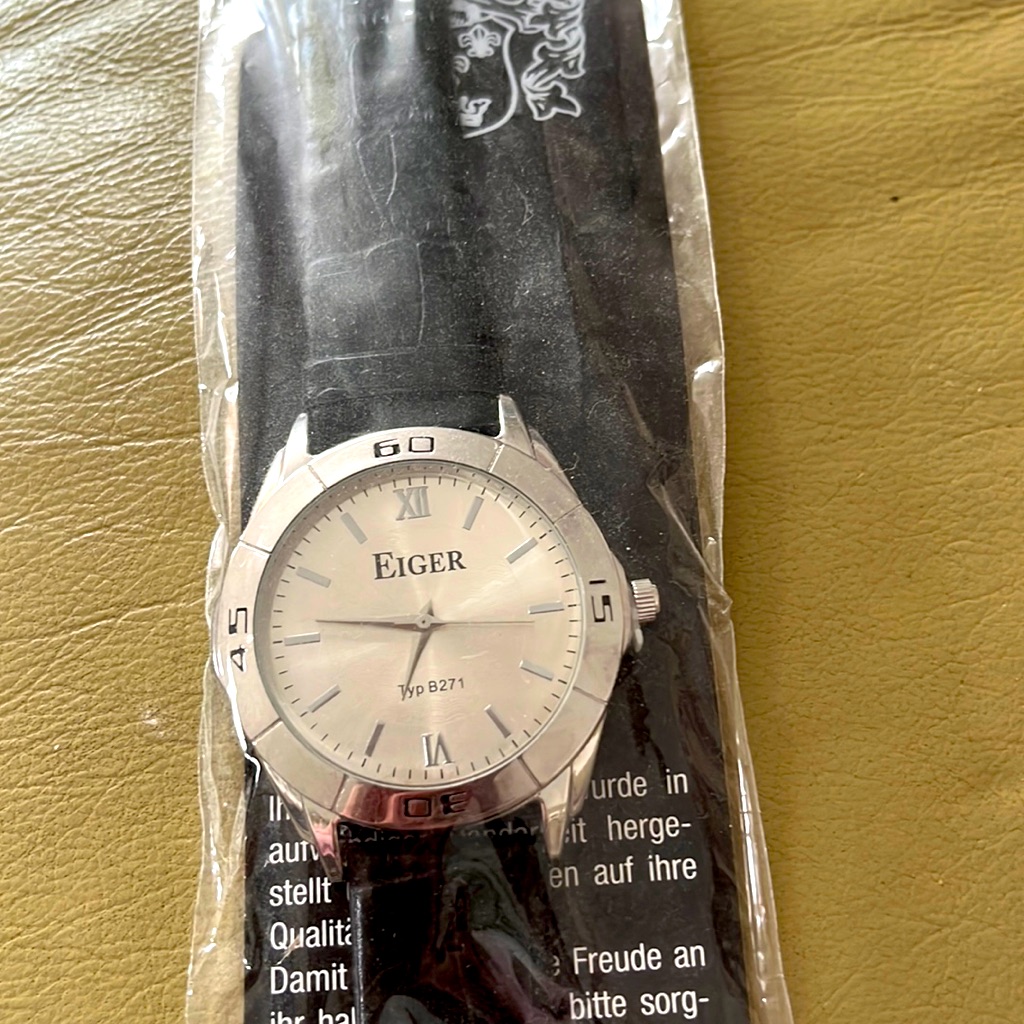Nip Eiger Watch With Black Leather Strap Nip Eiger Watch With Black Leather Strap
